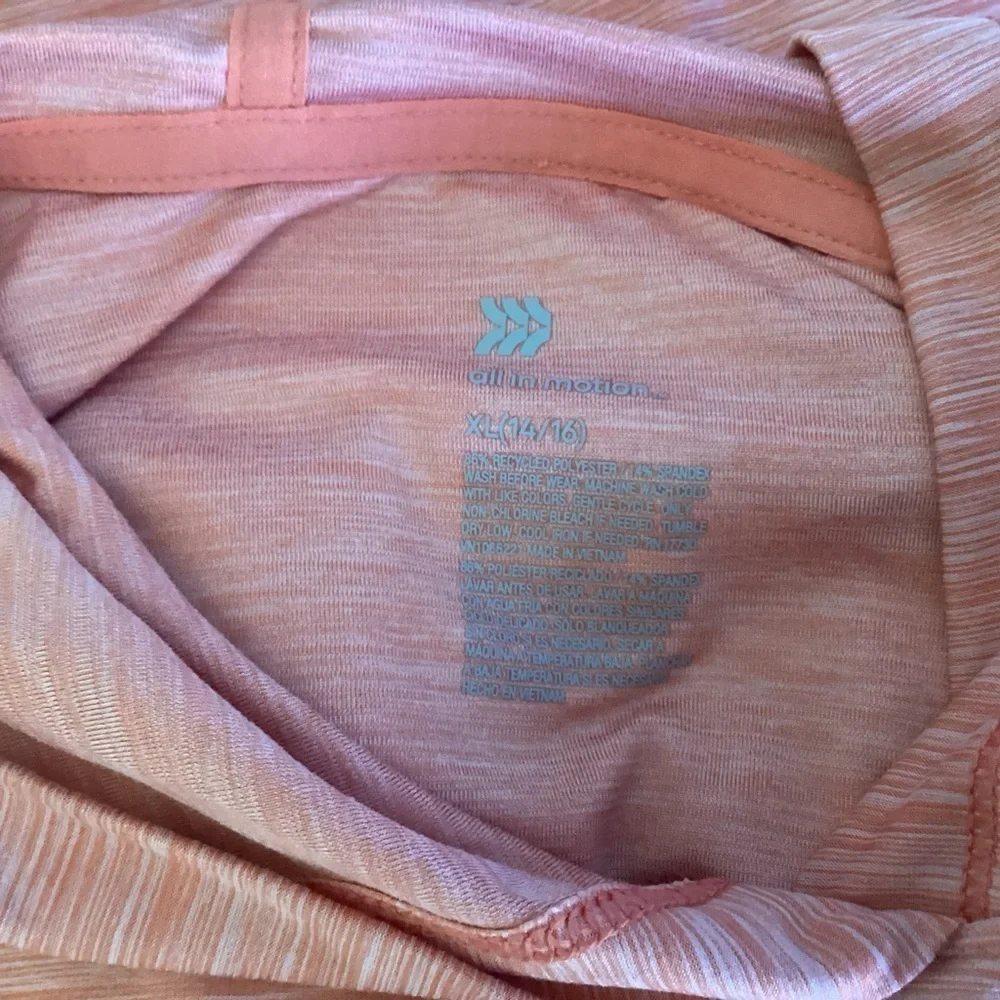 All in Motion Women’s Peach Athletic Long Sleeved Hoodie Top.  Size XL. - Picture 4 of 4